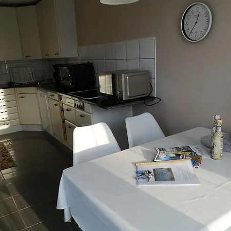 Apartment Südwind Im Apartmenthaus Rügenspitze Putgarten