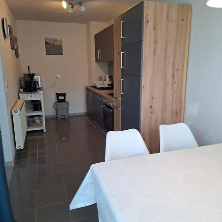 Suedwind Im Apartmenthaus Ruegenspitze *